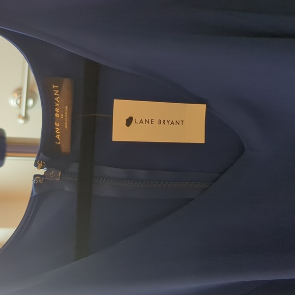 Elegant Green Midi Dress - Picture 5 of 6